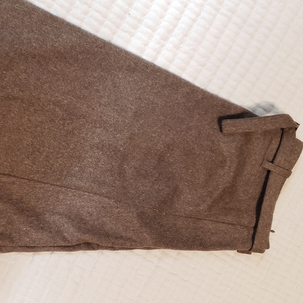 Tehen ladies skirt size 4 gently used
